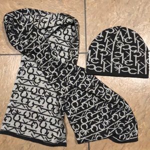 CALVIN KLEIN metallic beanie hat and scarf set